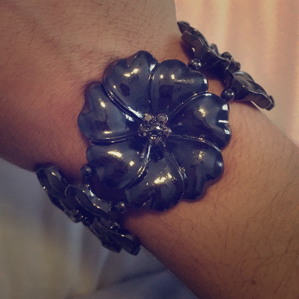 Flower bracelet